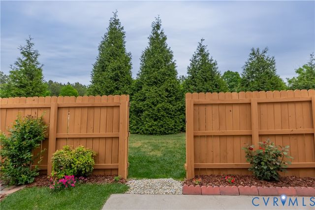 911 Sweet Tessa Dr, Ashland, VA 23005