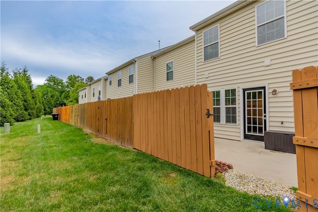 911 Sweet Tessa Dr, Ashland, VA 23005