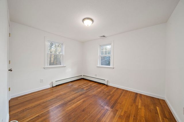 85 Grove St, Hanover, MA 02339