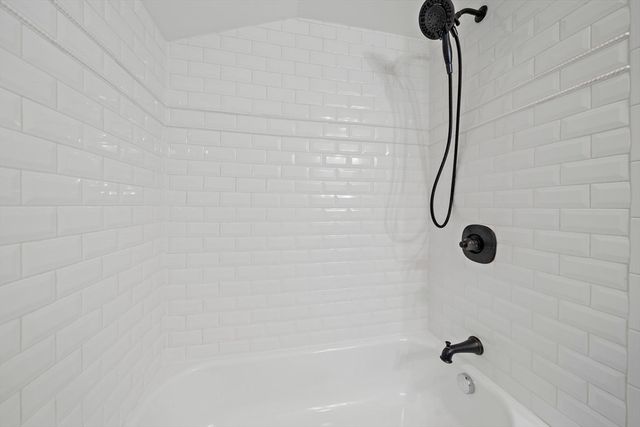 85 Grove St, Hanover, MA 02339