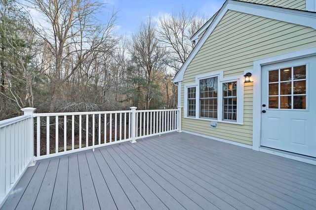 85 Grove St, Hanover, MA 02339