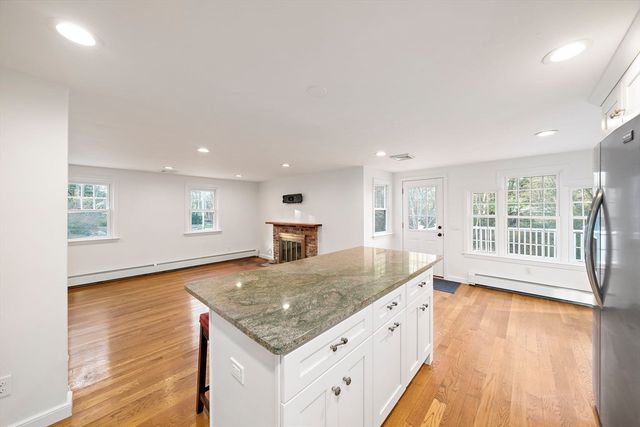 85 Grove St, Hanover, MA 02339