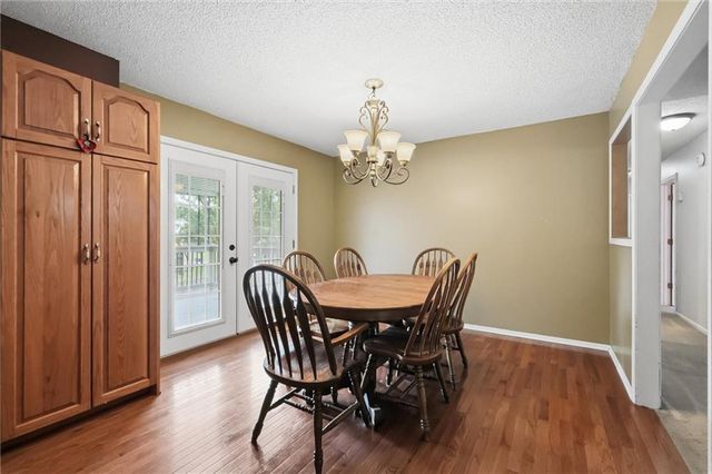 1207 S 104 Street, Edwardsville, KS 66111