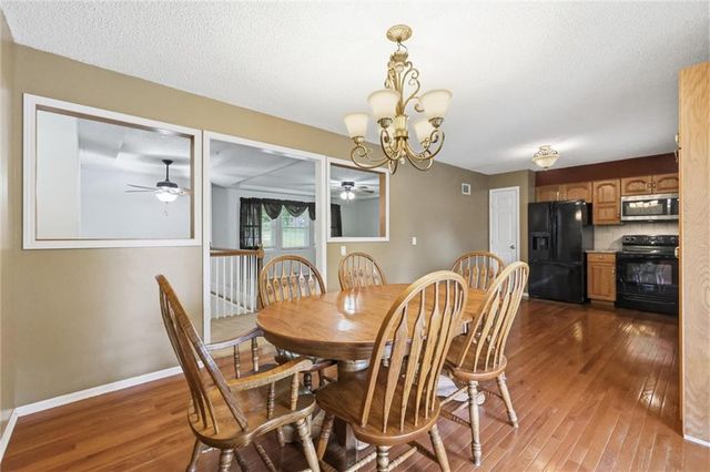 1207 S 104 Street, Edwardsville, KS 66111