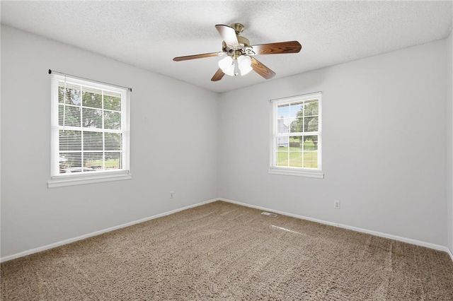 1207 S 104 Street, Edwardsville, KS 66111