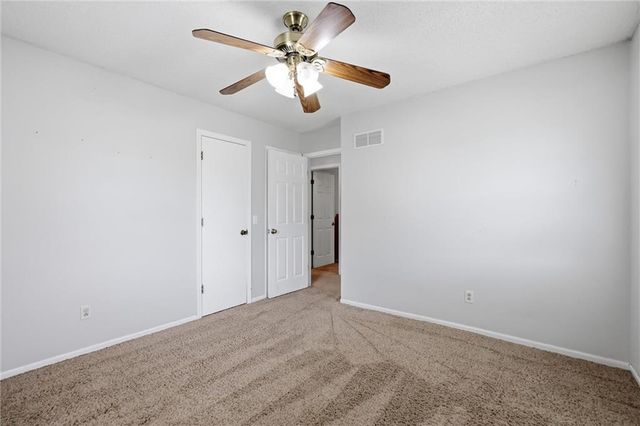 1207 S 104 Street, Edwardsville, KS 66111