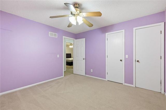 1207 S 104 Street, Edwardsville, KS 66111