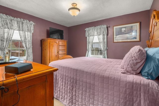 40 Colby Ave, Worcester, MA 01605