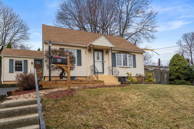 40 Colby Ave, Worcester, MA 01605