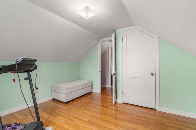 40 Colby Ave, Worcester, MA 01605