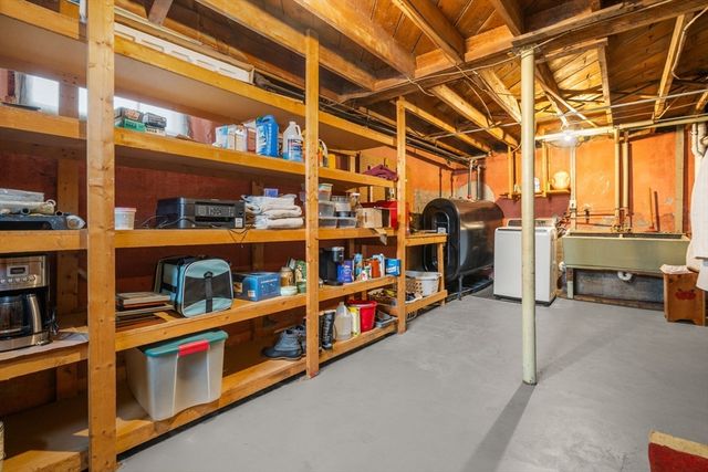 40 Colby Ave, Worcester, MA 01605