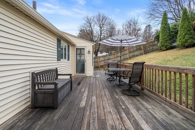 40 Colby Ave, Worcester, MA 01605