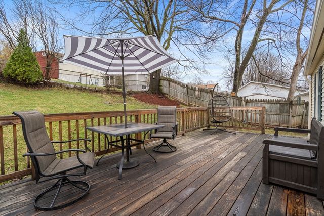 40 Colby Ave, Worcester, MA 01605