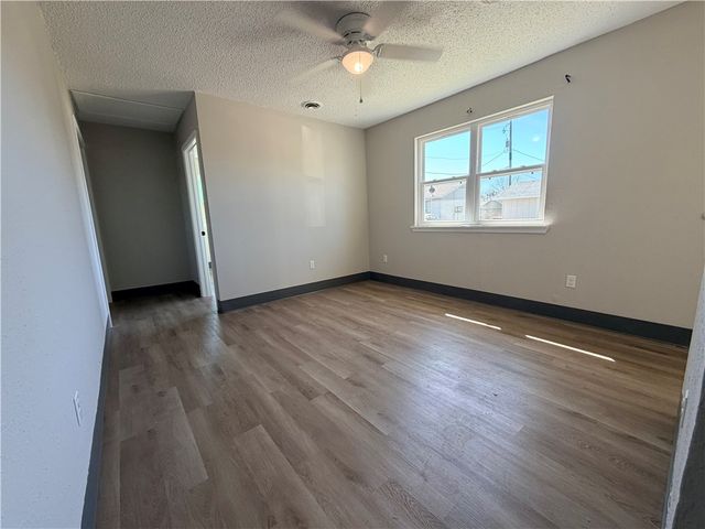 501 David Street B, Springdale, AR 72764