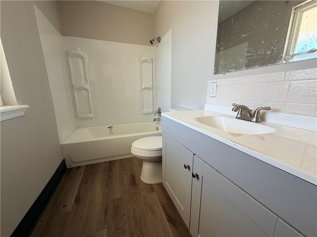 501 David Street B, Springdale, AR 72764