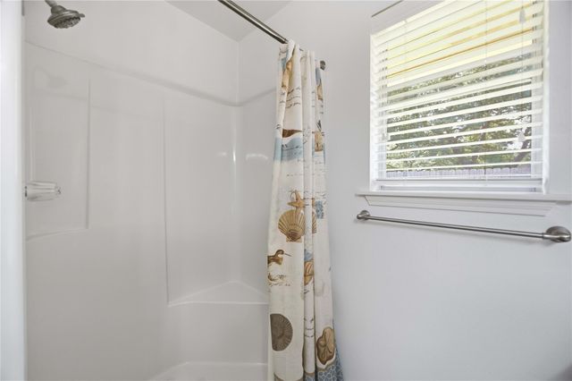 1218 S Booth Lane, Alvin, TX 77511