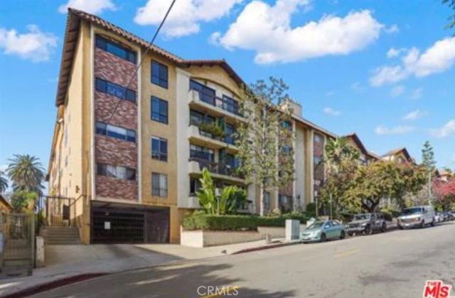1735 Fuller 425, Los Angeles, CA 90046