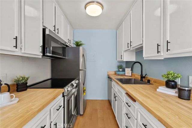1735 Fuller 425, Los Angeles, CA 90046