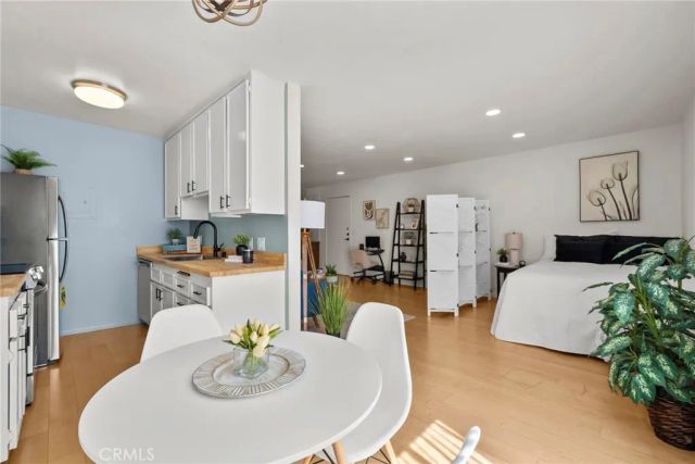 1735 Fuller 425, Los Angeles, CA 90046