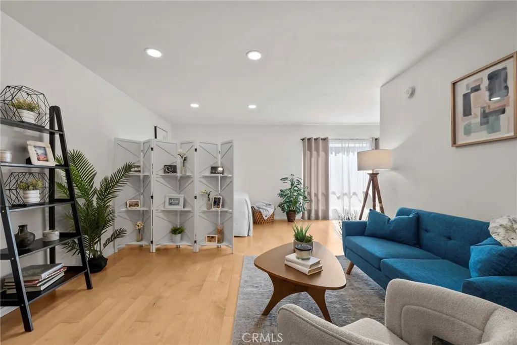 1735 Fuller 425, Los Angeles, CA 90046