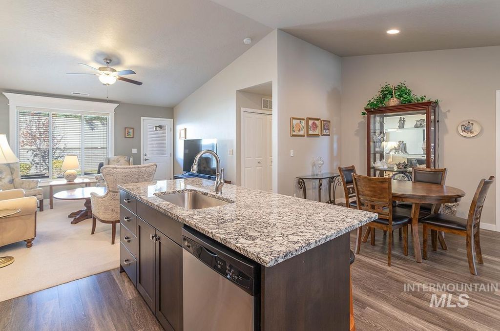 2260 E Ringneck St, Meridian, ID 83646 photo 4