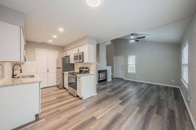 5662 Cedar Creek Drive, Benbrook, TX 76109