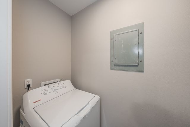 5662 Cedar Creek Drive, Benbrook, TX 76109