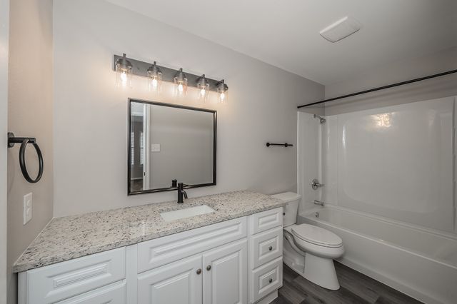 5662 Cedar Creek Drive, Benbrook, TX 76109