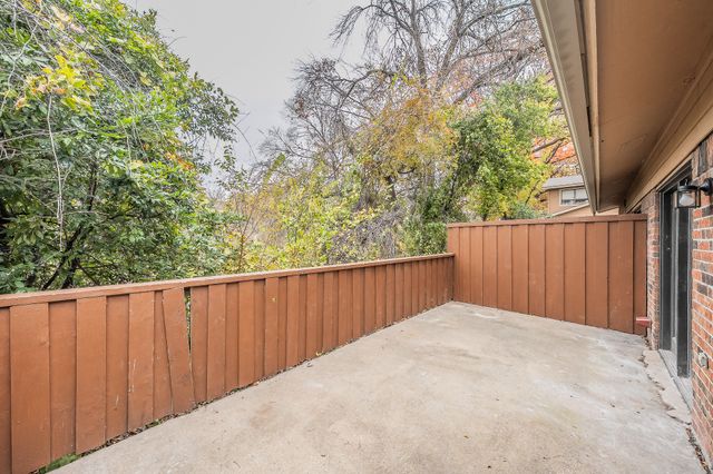 5662 Cedar Creek Drive, Benbrook, TX 76109