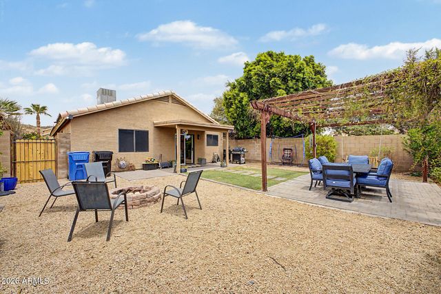 2145 E WILLIAMS Drive, Phoenix, AZ 85024