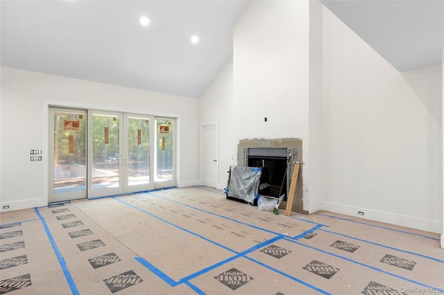 32 North Bay Avenue, Eastport, NY 11941