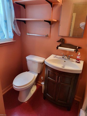 407 Shoreline DR, Hampton, VA 23669