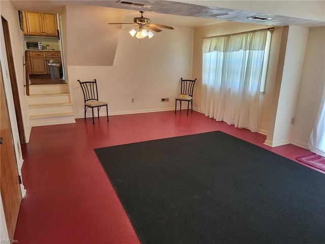 407 Shoreline DR, Hampton, VA 23669