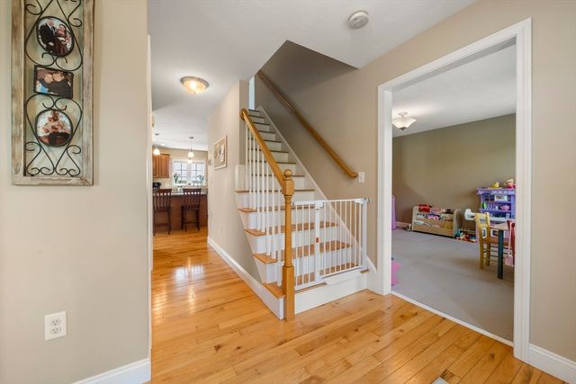 73 Franklin St, Halifax, MA 02338