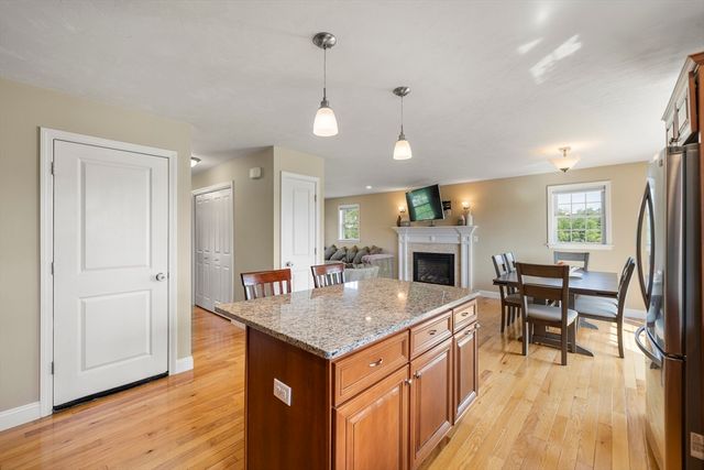 73 Franklin St, Halifax, MA 02338