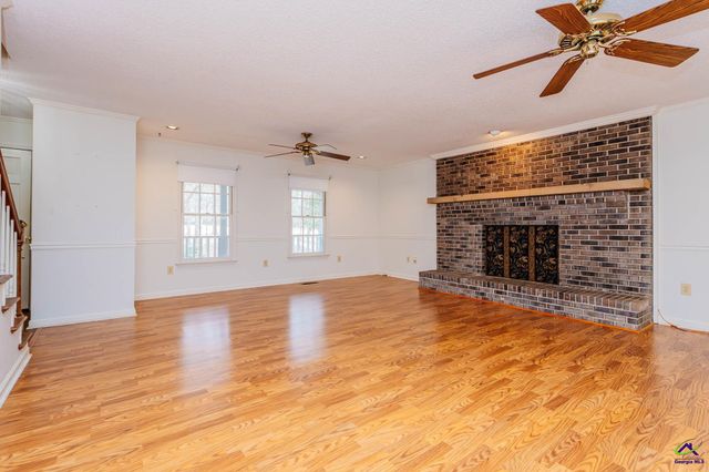 6137 N Wesleyan Drive, Macon, GA 31210