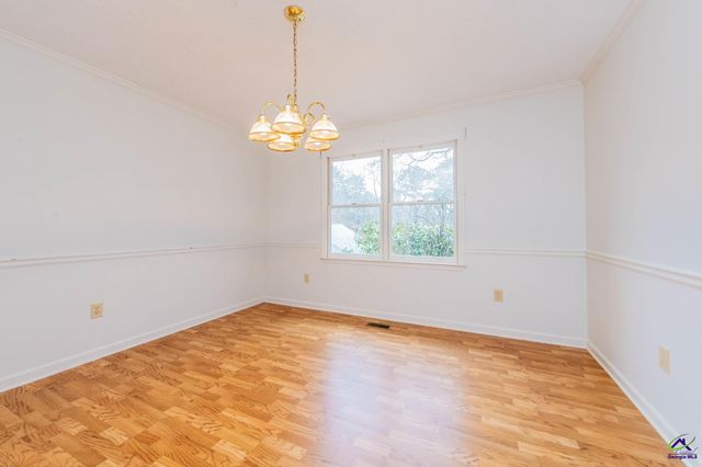 6137 N Wesleyan Drive, Macon, GA 31210