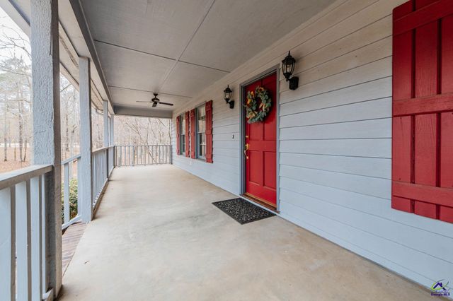 6137 N Wesleyan Drive, Macon, GA 31210