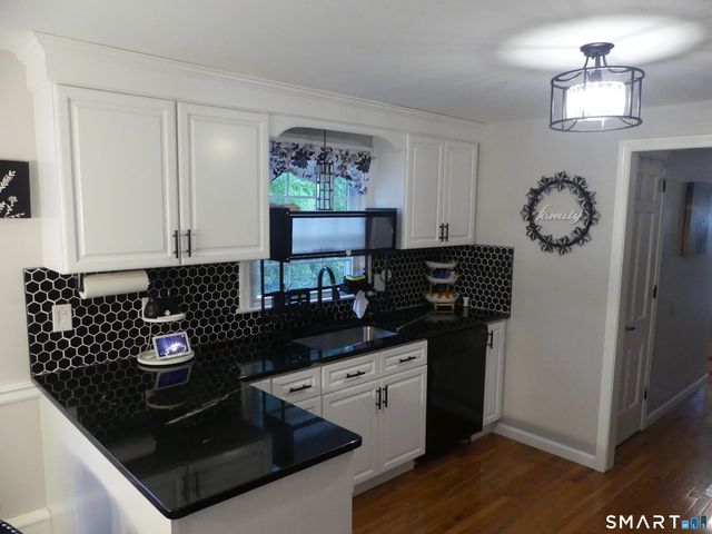 320 Jerome Avenue, Bristol, CT 06010