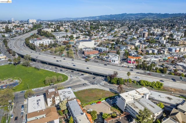 47 Excelsior Ct 43, Oakland, CA 94610