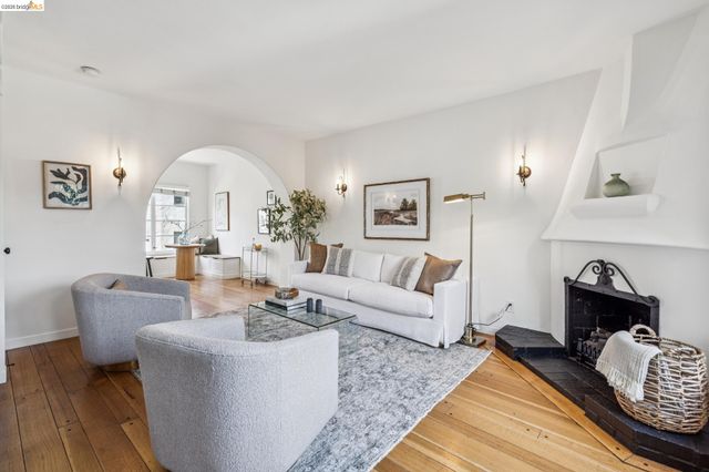 47 Excelsior Ct 43, Oakland, CA 94610