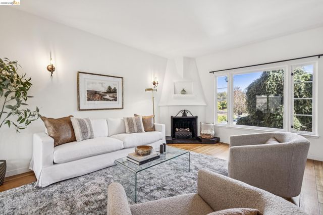 47 Excelsior Ct 43, Oakland, CA 94610