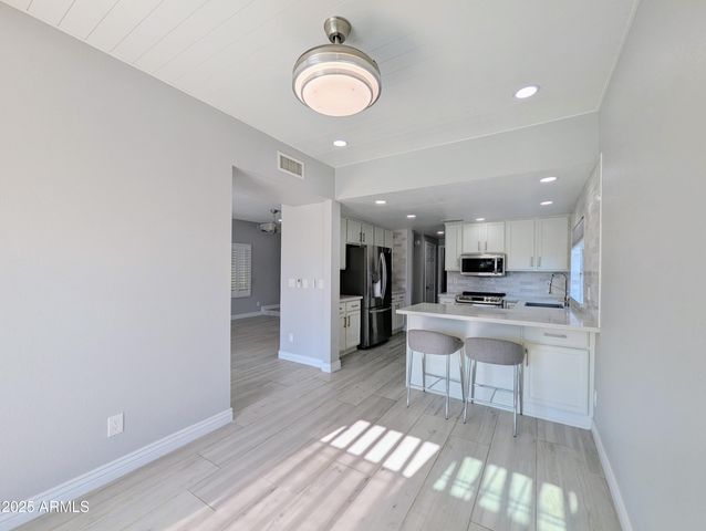 1337 W WINDRIFT Way, Gilbert, AZ 85233