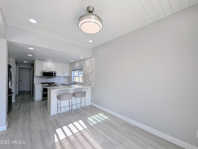 1337 W WINDRIFT Way, Gilbert, AZ 85233