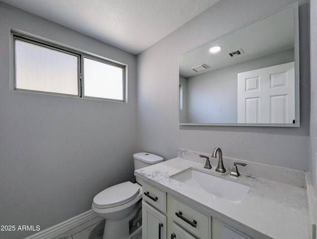 1337 W WINDRIFT Way, Gilbert, AZ 85233