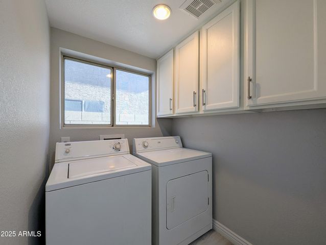 1337 W WINDRIFT Way, Gilbert, AZ 85233