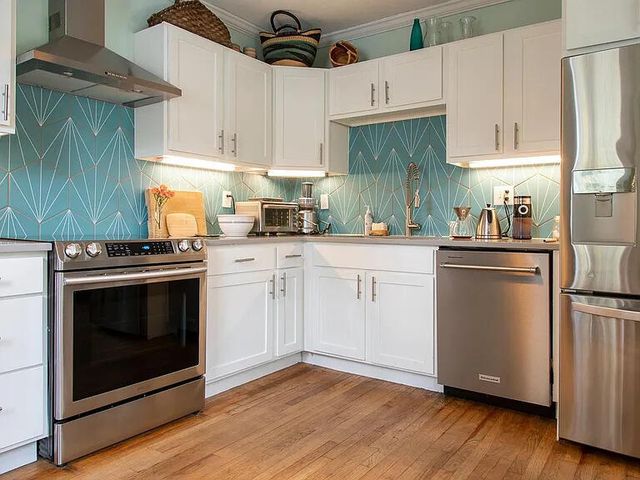 2061 Medway Road, Charleston, SC 29412