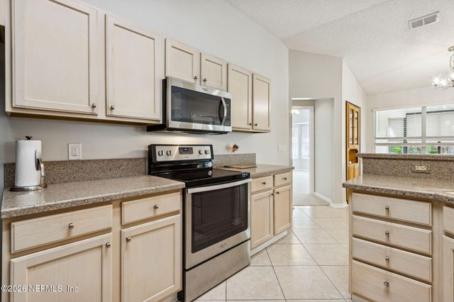 881 BUCKEYE Lane W, Jacksonville, FL 32259