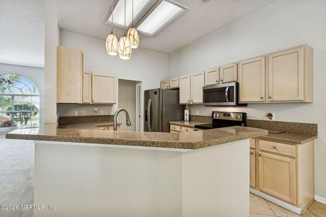 881 BUCKEYE Lane W, Jacksonville, FL 32259