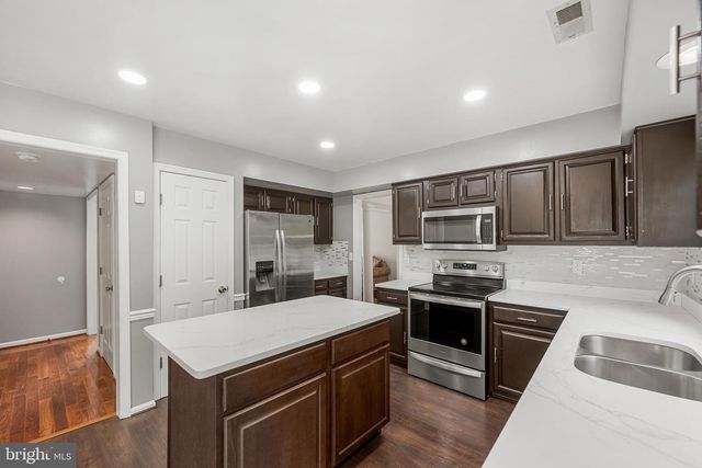 2985 MARSH HAWK DR, Waldorf, MD 20603
